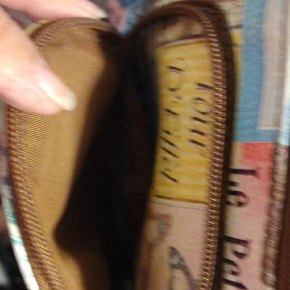 Multicolor Crossbody Bag - Picture 9 of 11